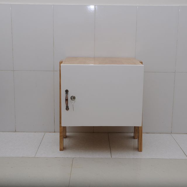Tủ cá nhân mini 1 cánh cửa màu trắng chân gỗ chữ A xếp chồng 40x40x48 (cm) HDTCN005