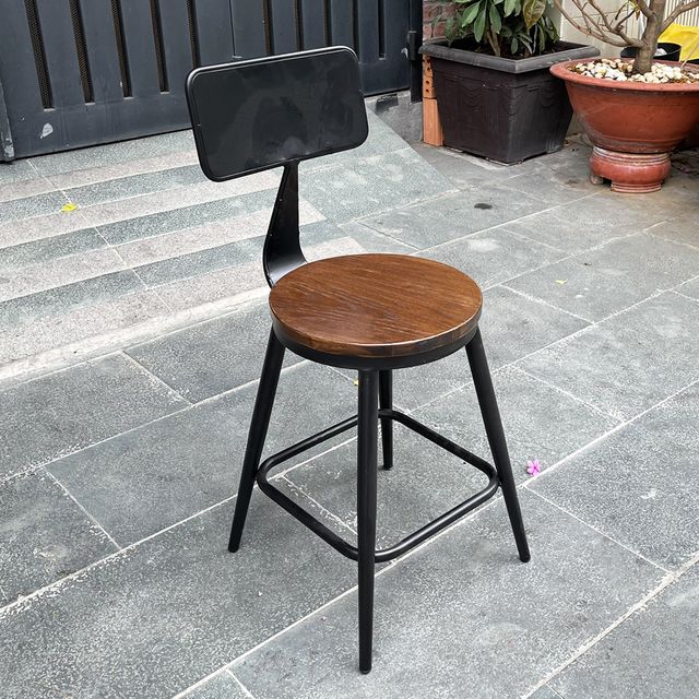 Ghế Cafe chân sắt có tựa lưng mặt gỗ tròn GCF081