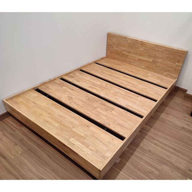 Giường ngủ VEGA gỗ cao su khung sắt lắp ráp GN68022